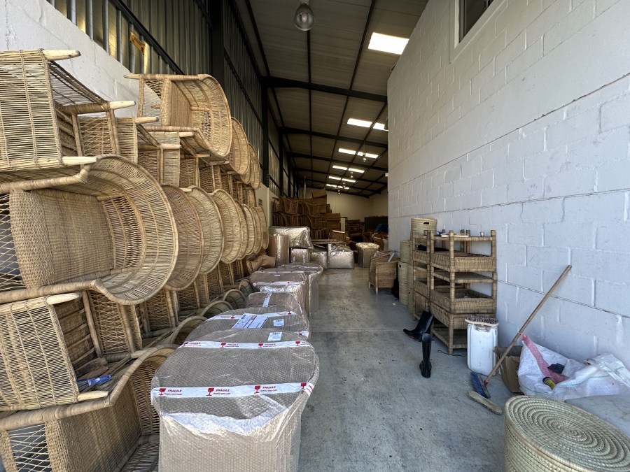 To Let commercial Property for Rent in Killarney Gardens Western Cape